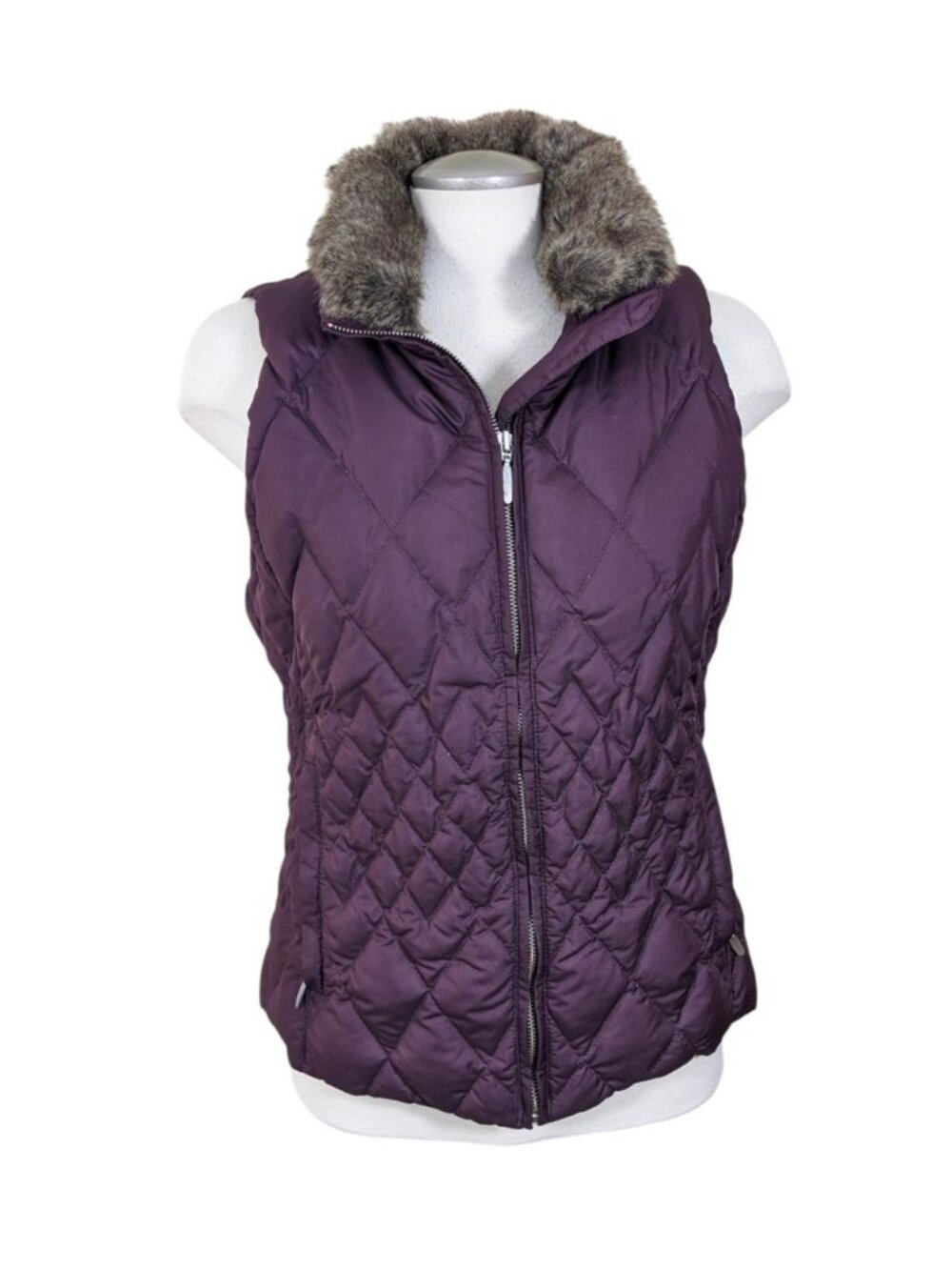 Eddie Bauer Premium Goose Down Puffer Vest Faux Fur Collar Plum Size M Outdoor